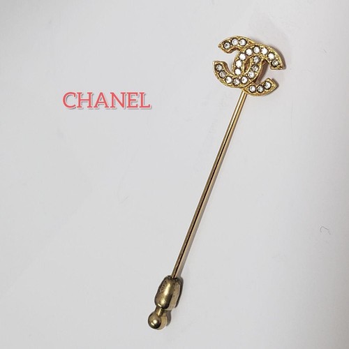 Chanel pin brooch - brooch, mark