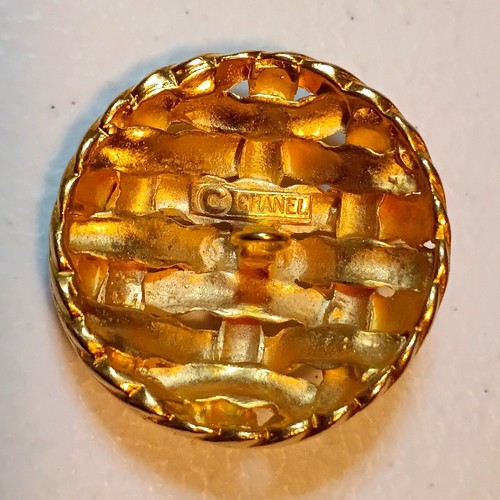 Vintage chanel basketweave - chanel,