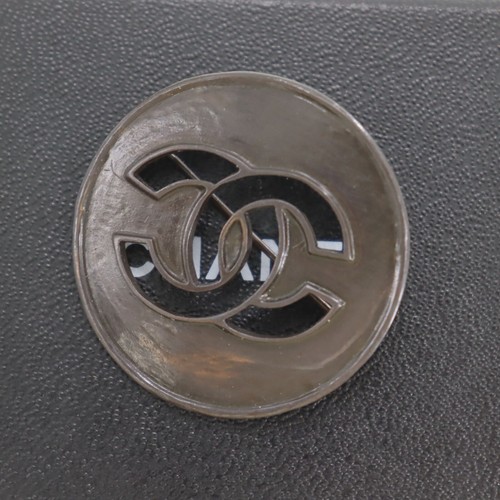 Chanel used pin - chanel, cc