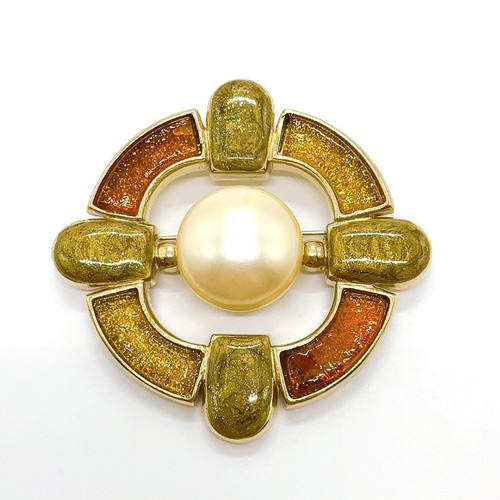 Chanel brooch pearl gold - brooch,