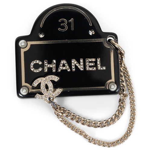 71686 auth chanel black resin - chanel,