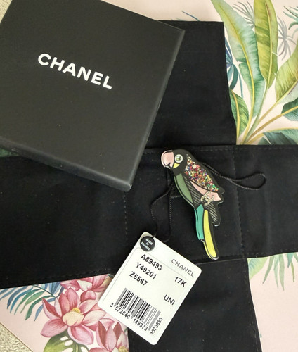 Chanel strass resin cc - chanel, &