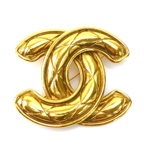Auth chanel logo brooch - auth,