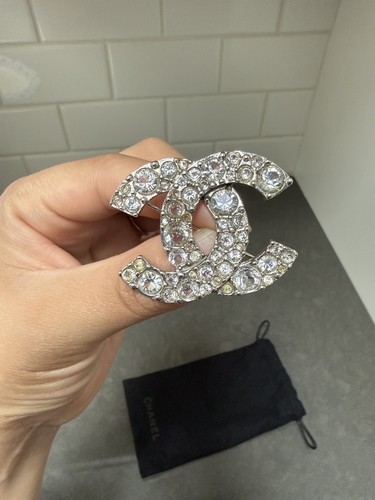Chanel silver crystals - cc,