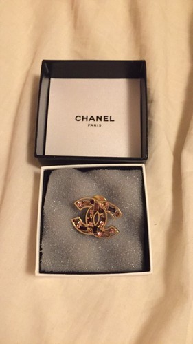 Chanel coco logo brooch - chanel,