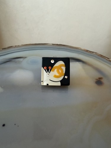 Chanel pin black enamel - chanel,