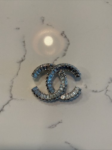 Chanel brooch - chanel,