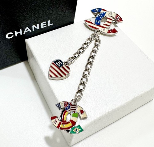 Chanel brooch flags heart - brooch, cc