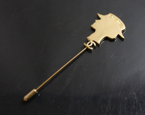 Authentic chanel brooch - authentic,
