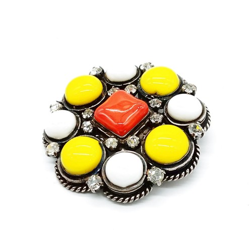 Chanel brooch pin yellows - chanel,