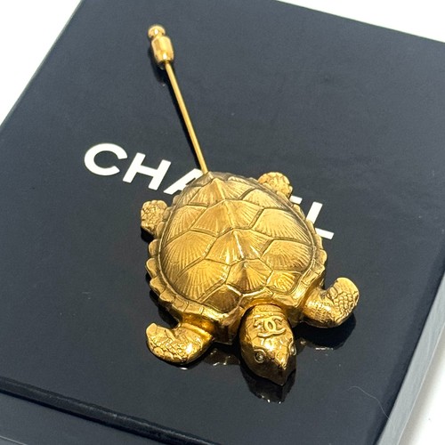 Chanel 96a logo - chanel, cc