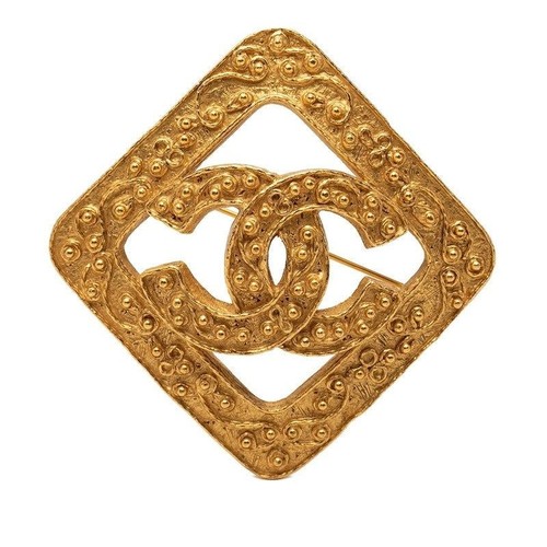 Chanel logo rhombus gold - chanel,
