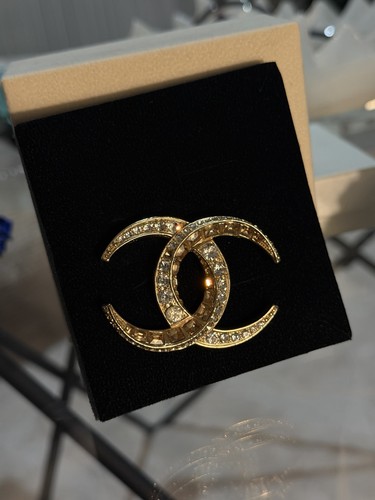 Chanel interlocking logo - chanel,